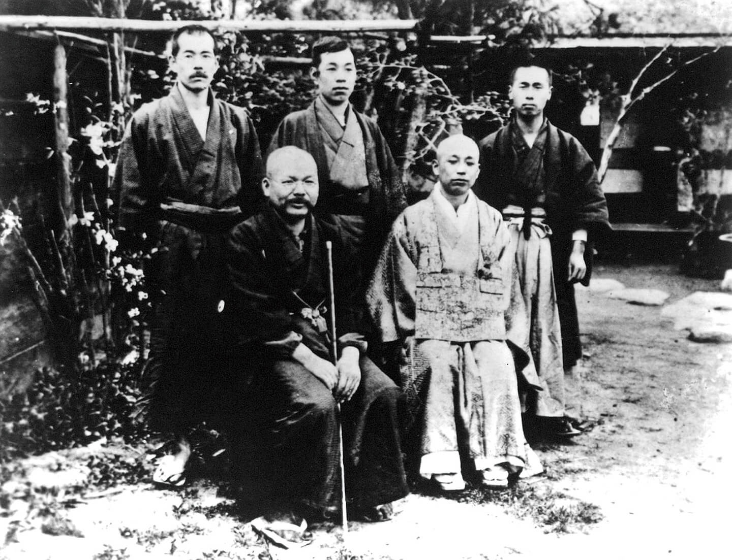 伊藤左千夫邸「無一塵庵」にて（明治42年）